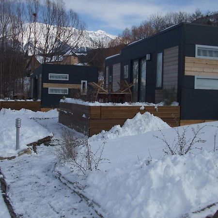 Camping-Hotel De Plein Air Les 2 Bois Baratier Bagian luar foto