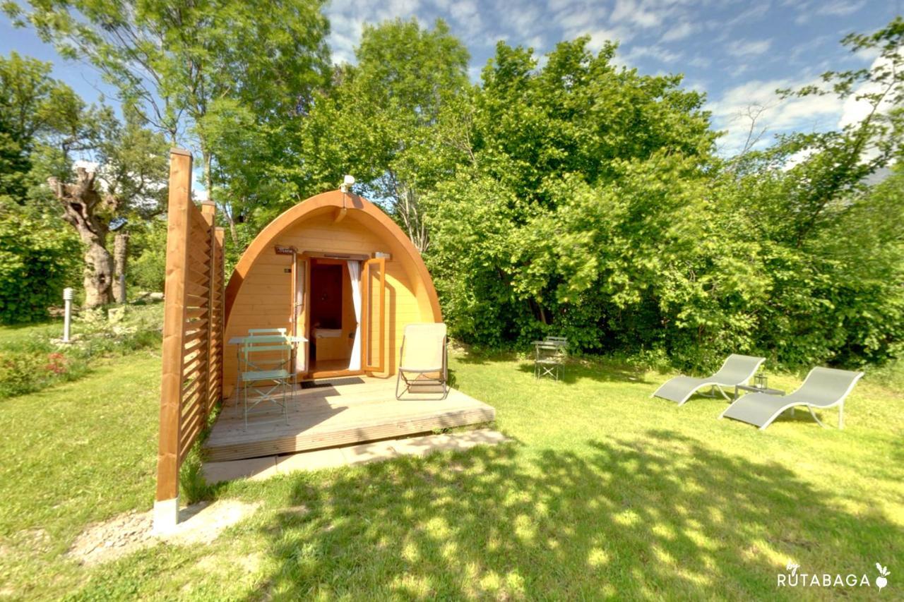 Camping-Hotel De Plein Air Les 2 Bois Baratier Bagian luar foto