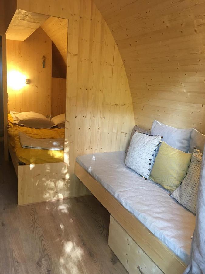 Camping-Hotel De Plein Air Les 2 Bois Baratier Bagian luar foto